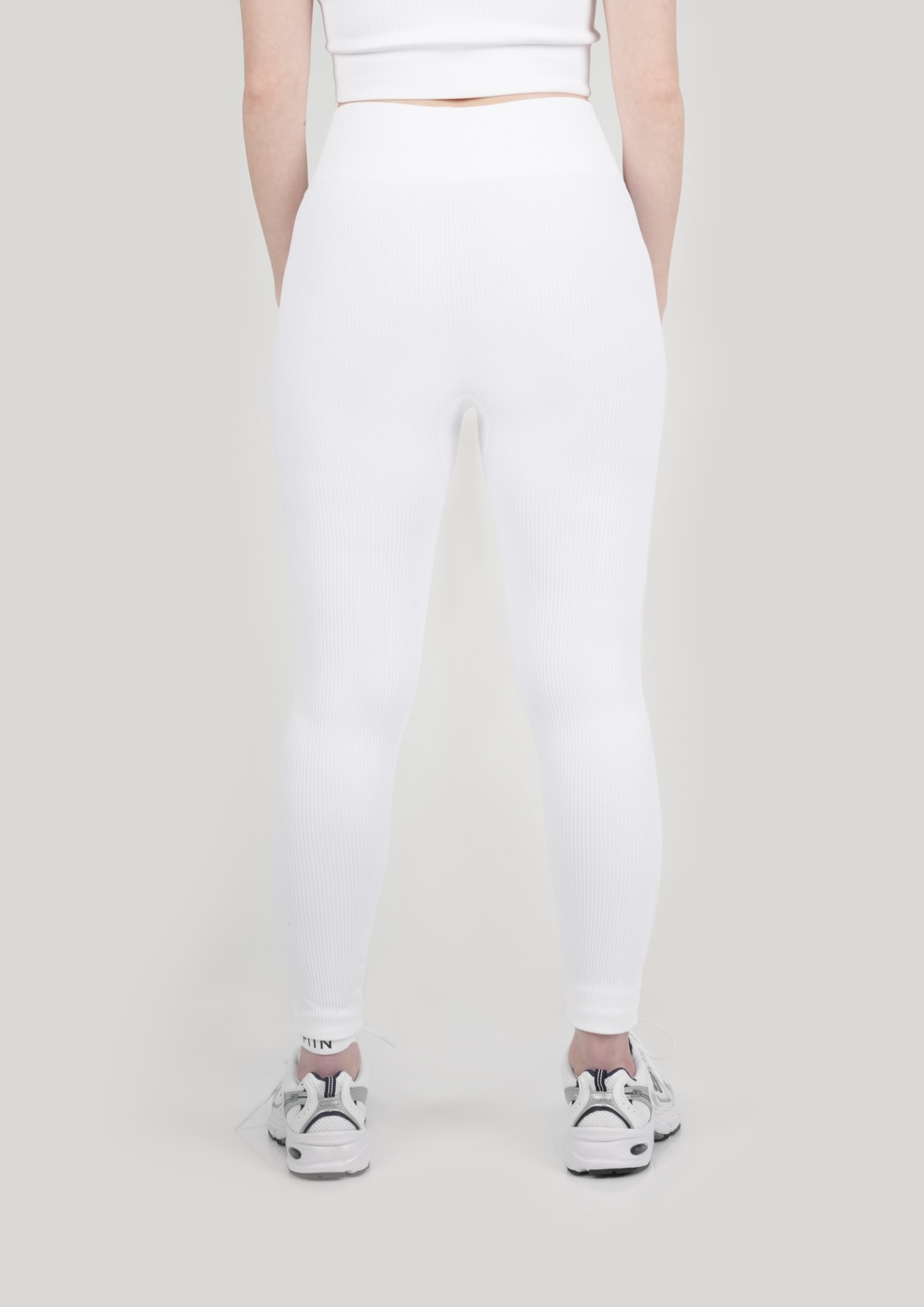 White ribbed leggings